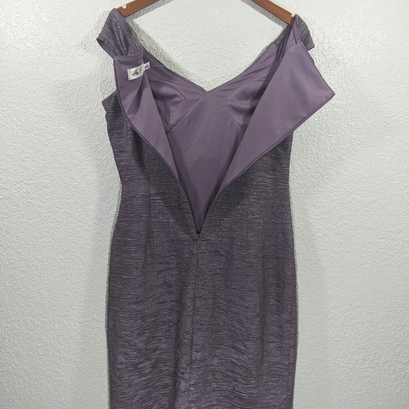 ELIZA J Taffeta Body Con Above Knee Lilac Purple Dress Off Shoulder Ruched 12 - Picture 6 of 9